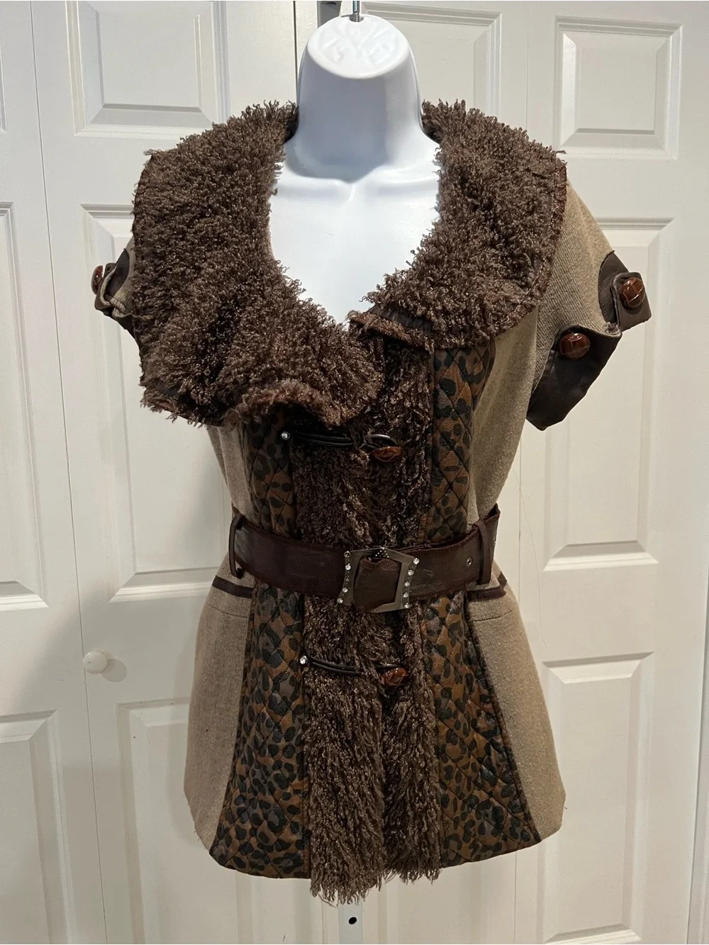 Women's Brown Faux Fur Trim/Wool  Short Coat with Belt